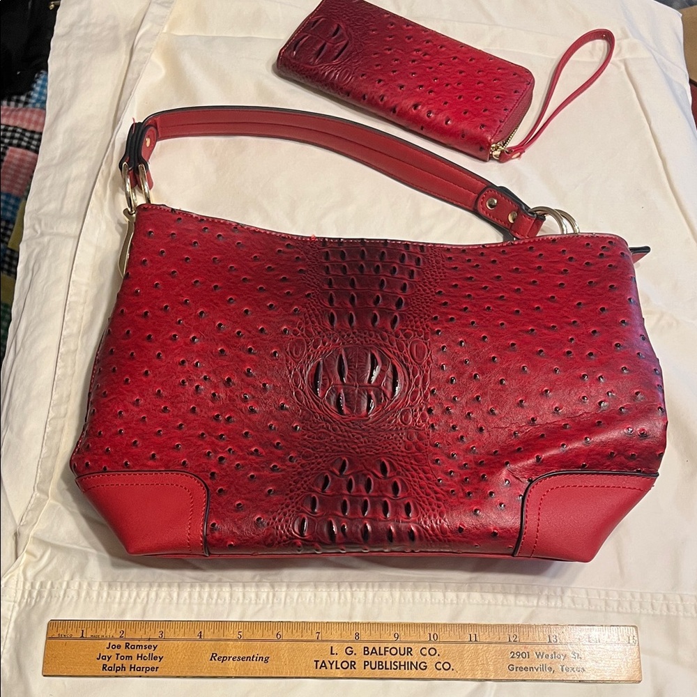 Chic Red Textured Shoulder Bag